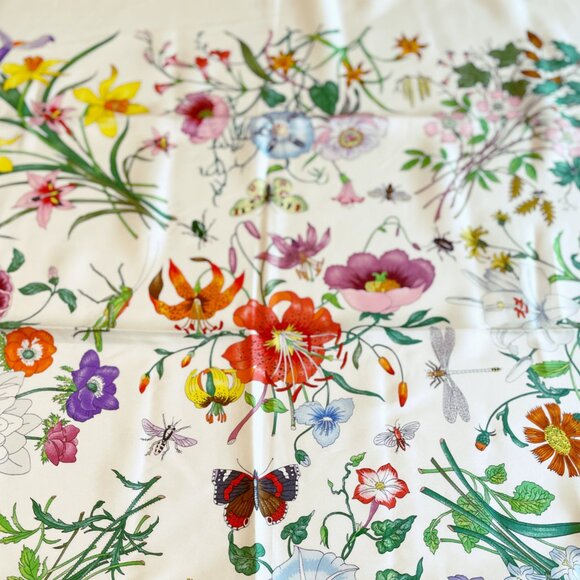 NWOT Vintage Gucci Floral Silk Scarf by V. Accornero - Picture 2 of 14